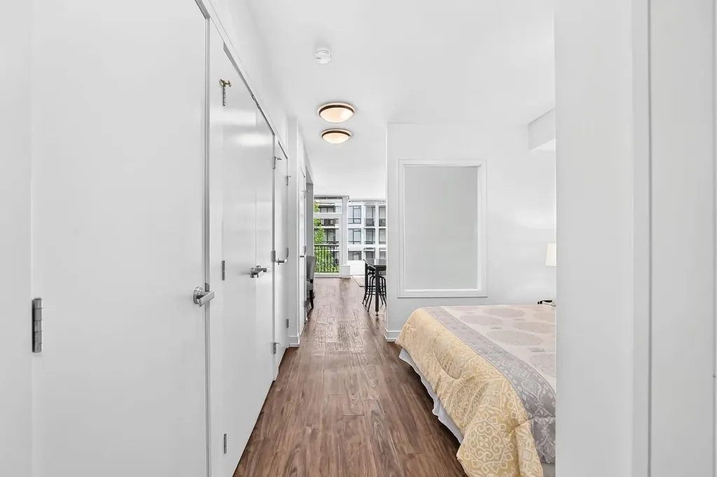 222 Riverfront Avenue SW Calgary AB T2P0X2