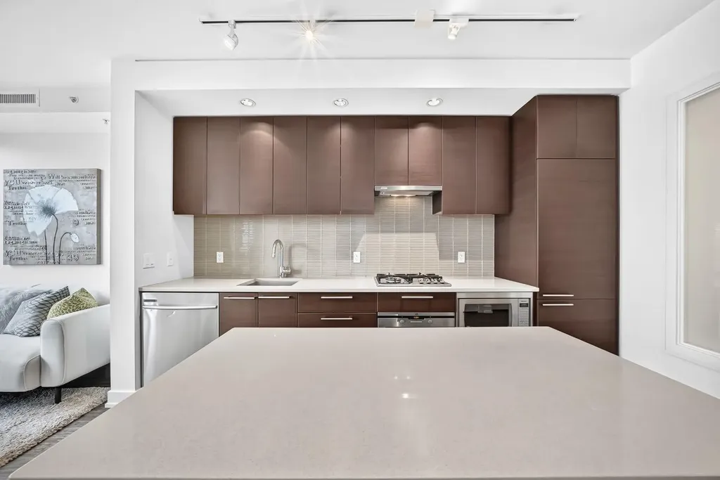 222 Riverfront Avenue SW Calgary AB T2P0X2
