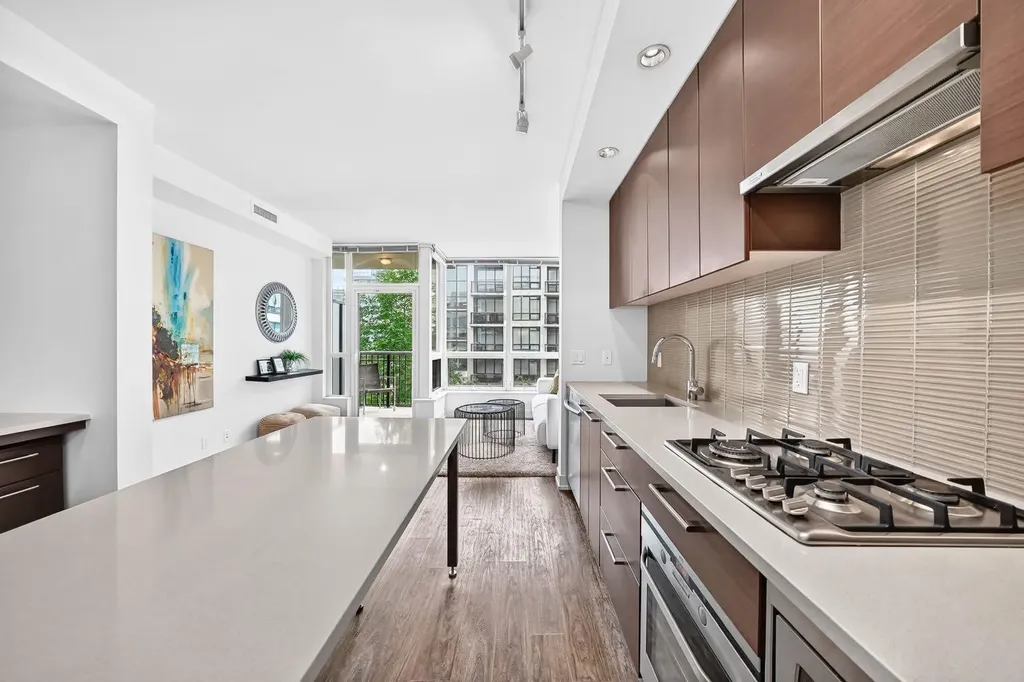 222 Riverfront Avenue SW Calgary AB T2P0X2