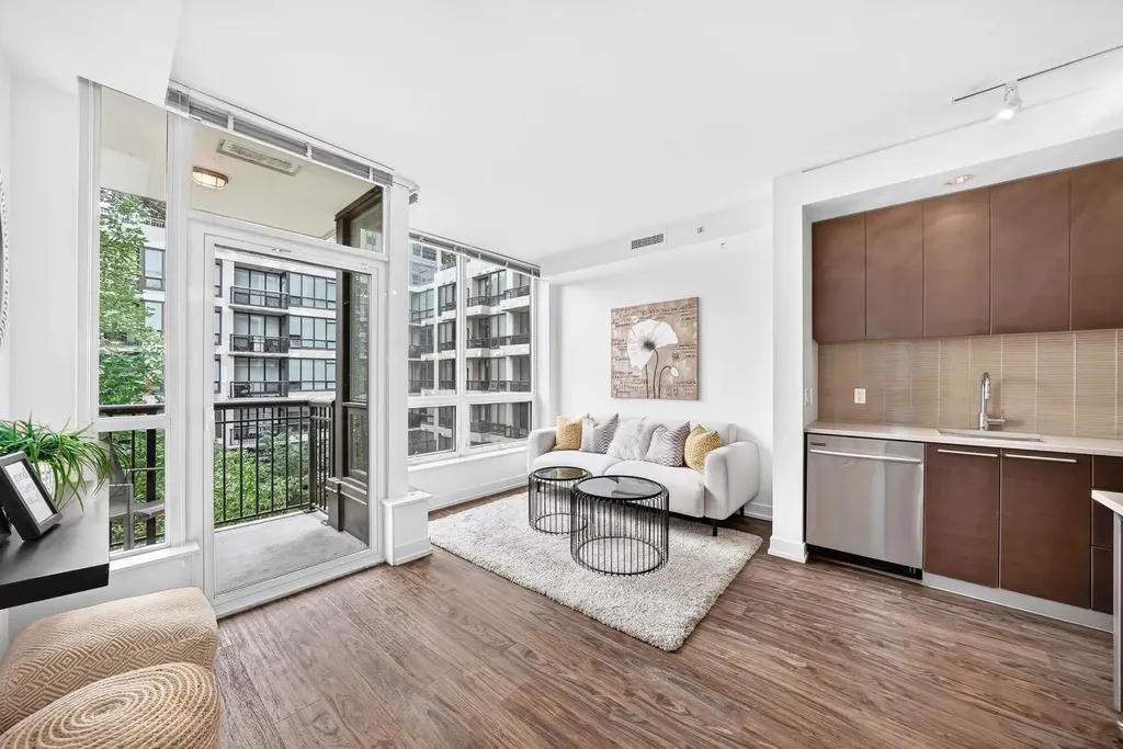 222 Riverfront Avenue SW Calgary AB T2P0X2
