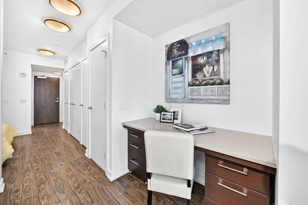 222 Riverfront Avenue SW Calgary AB T2P0X2