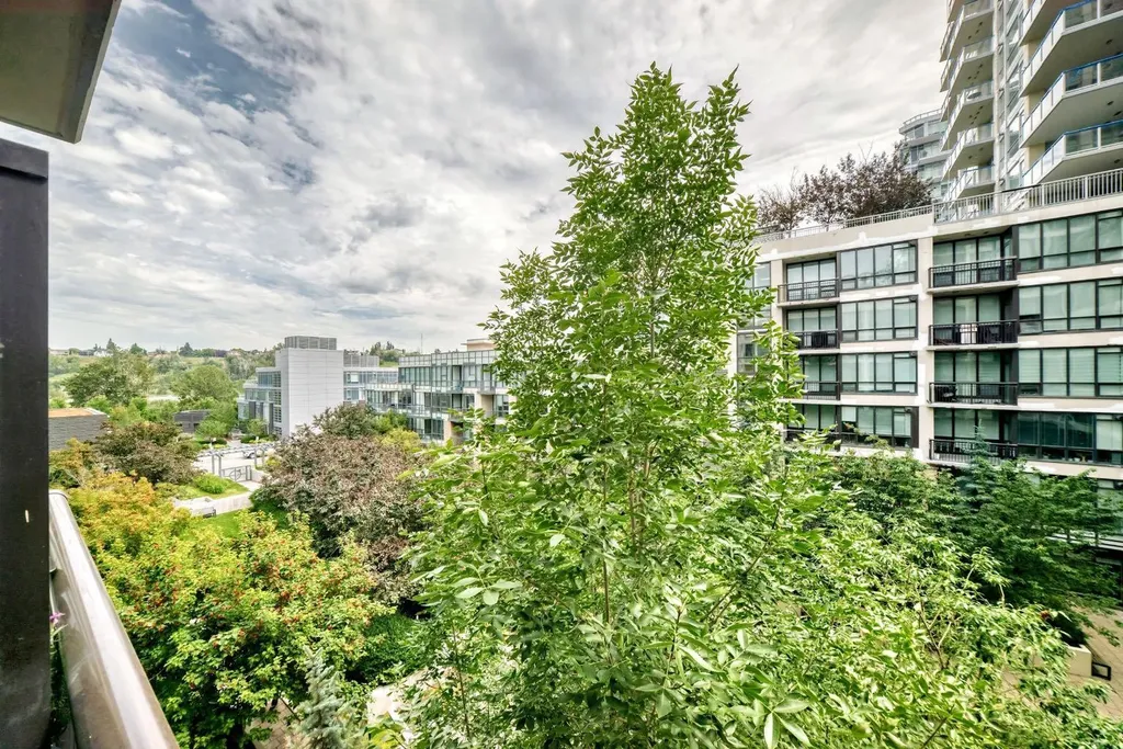 222 Riverfront Avenue SW Calgary AB T2P0X2