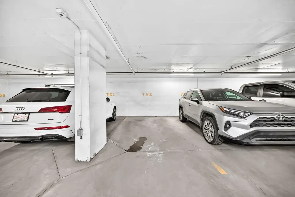 222 Riverfront Avenue SW Calgary AB T2P0X2