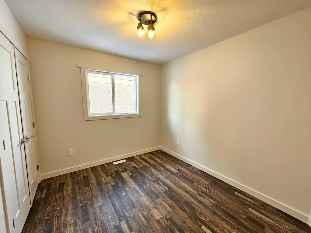 9215 94a Avenue Wembley AB T0H3S0