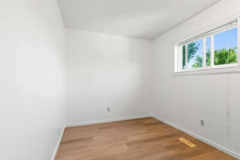 56 Elder Street Red Deer AB T4R 2C6