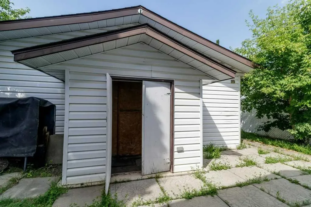 56 Elder Street Red Deer AB T4R 2C6