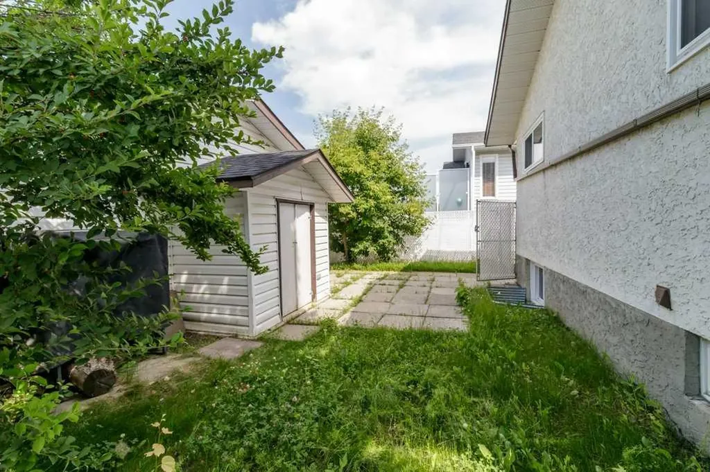 56 Elder Street Red Deer AB T4R 2C6