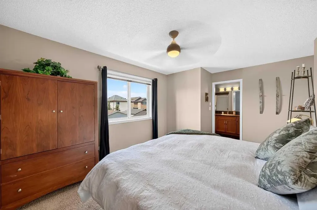30 Copperstone Green SE Calgary AB T2Z0R8