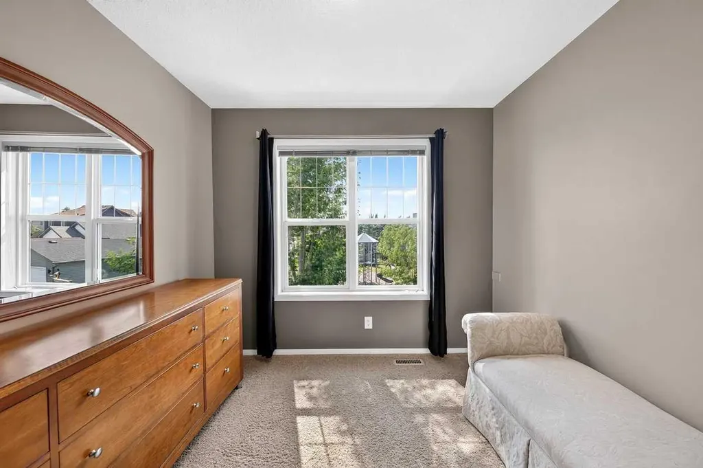30 Copperstone Green SE Calgary AB T2Z0R8