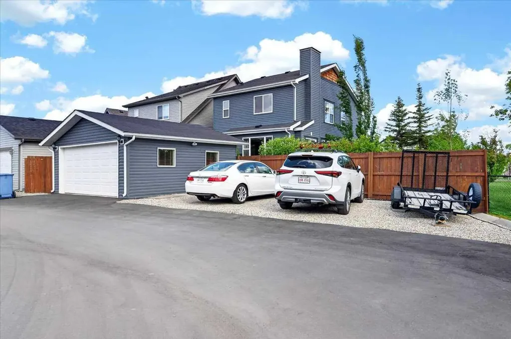 30 Copperstone Green SE Calgary AB T2Z0R8