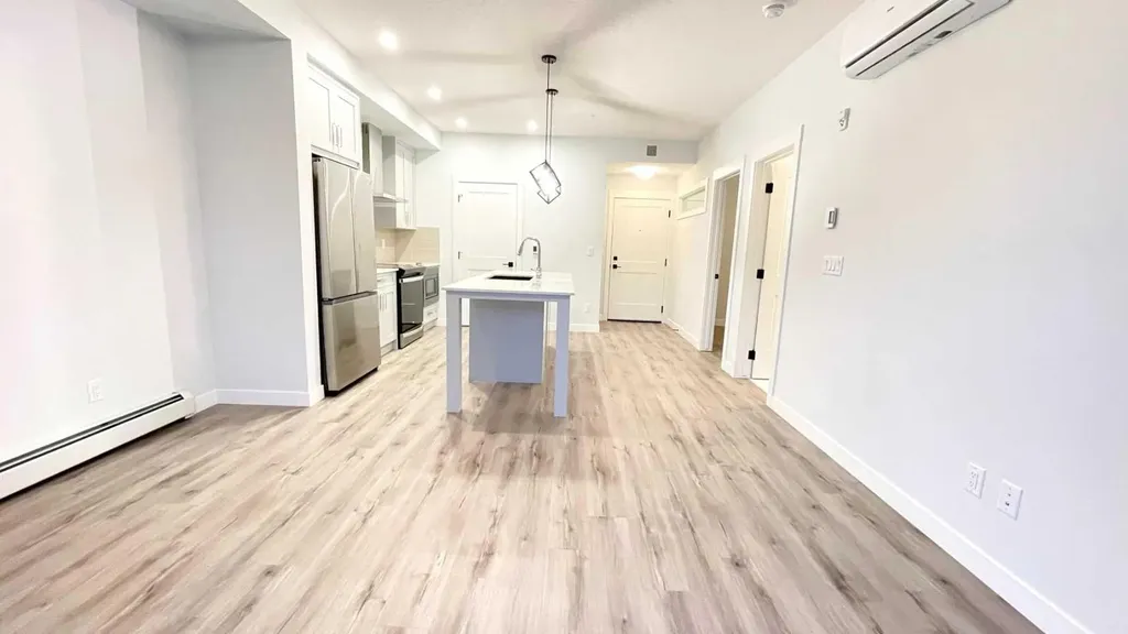 40 Sage Hill NW Calgary AB T3R 2C5