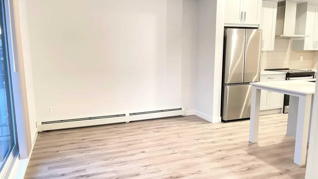 40 Sage Hill NW Calgary AB T3R 2C5