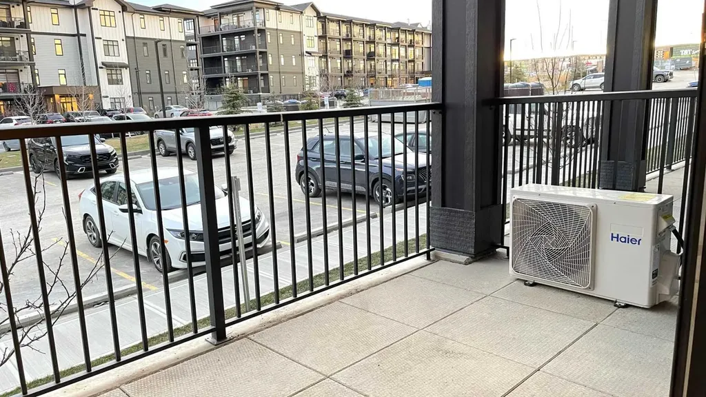 40 Sage Hill NW Calgary AB T3R 2C5
