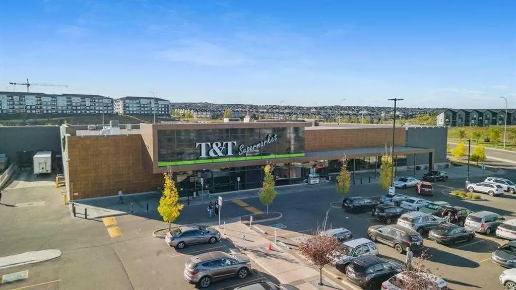 40 Sage Hill NW Calgary AB T3R 2C5
