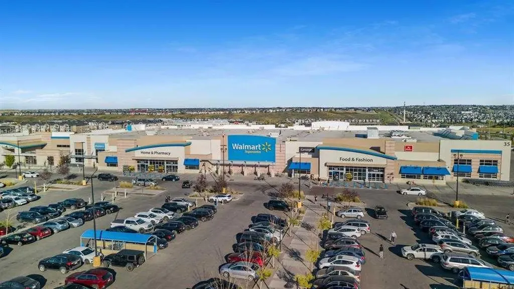 40 Sage Hill NW Calgary AB T3R 2C5