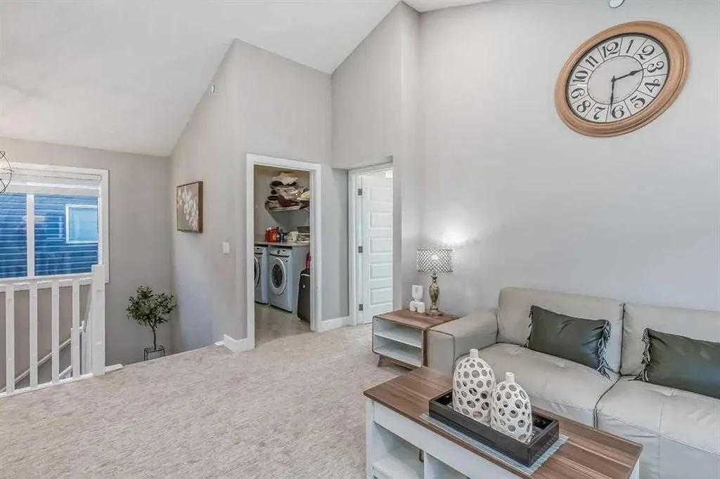 155 Lucas Terrace NW Calgary AB T3P 1X3
