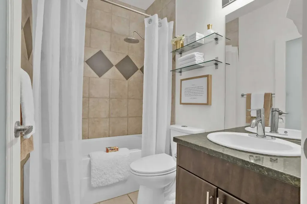 1618 28 Avenue SW Calgary AB T2T 1J4