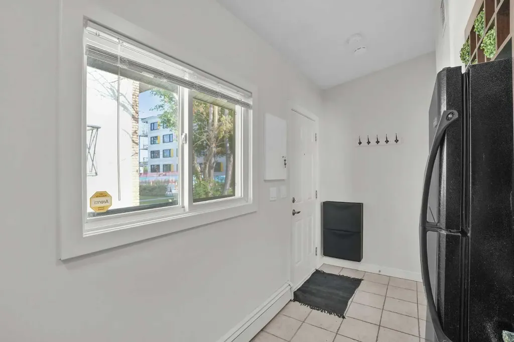 1618 28 Avenue SW Calgary AB T2T 1J4