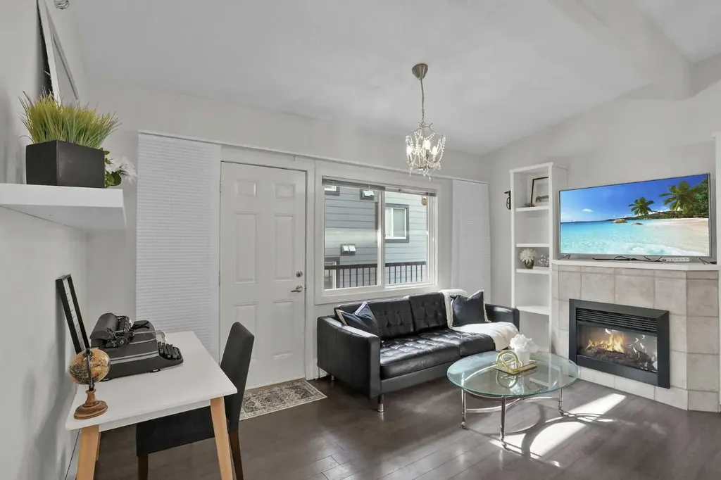 1618 28 Avenue SW Calgary AB T2T 1J4