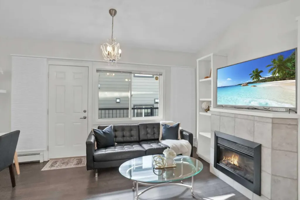 1618 28 Avenue SW Calgary AB T2T 1J4