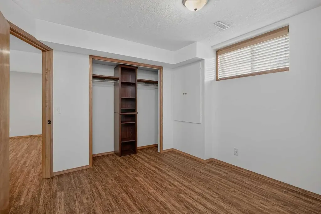 31 Fairways Drive NW Airdrie AB T4B 2P5