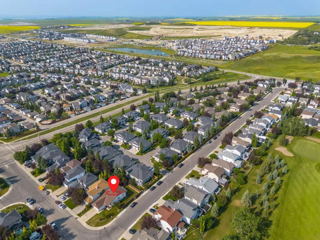 31 Fairways Drive NW Airdrie AB T4B 2P5