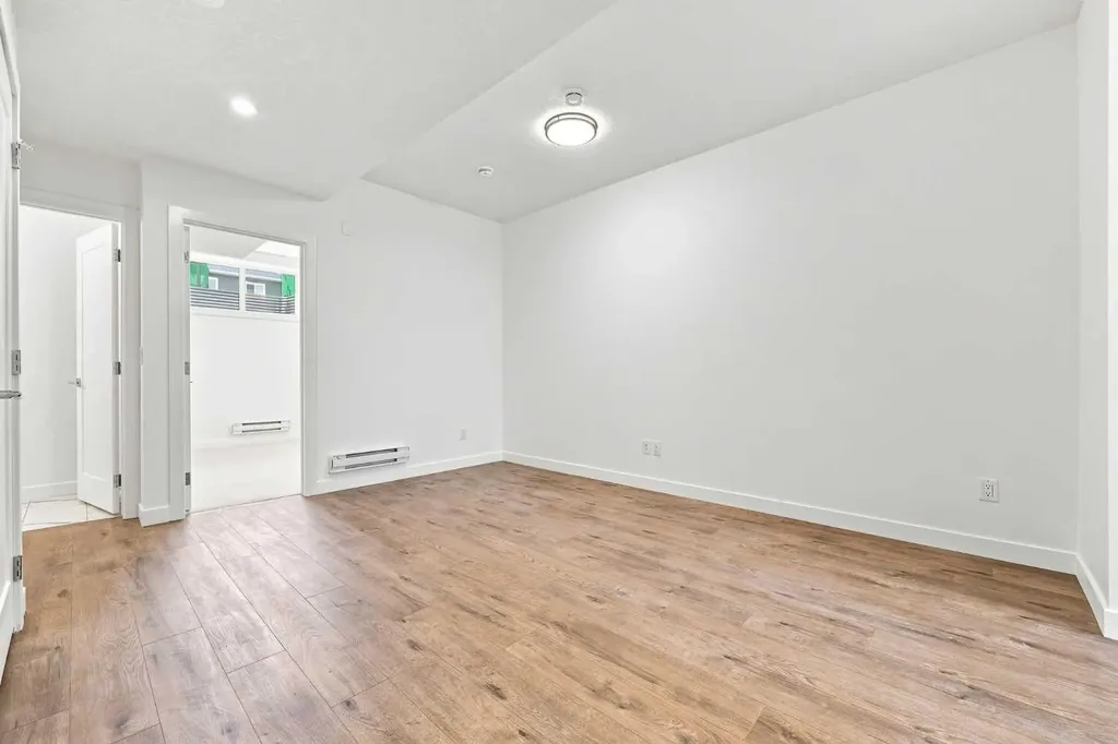 268 Huxbury View NE Calgary AB T2A 8C4