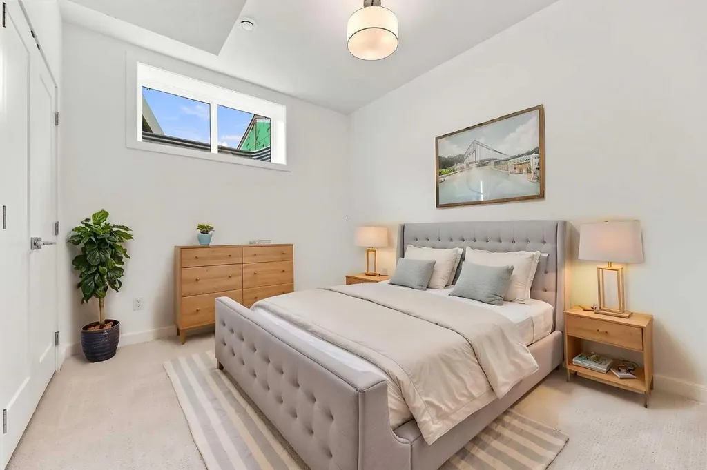 268 Huxbury View NE Calgary AB T2A 8C4