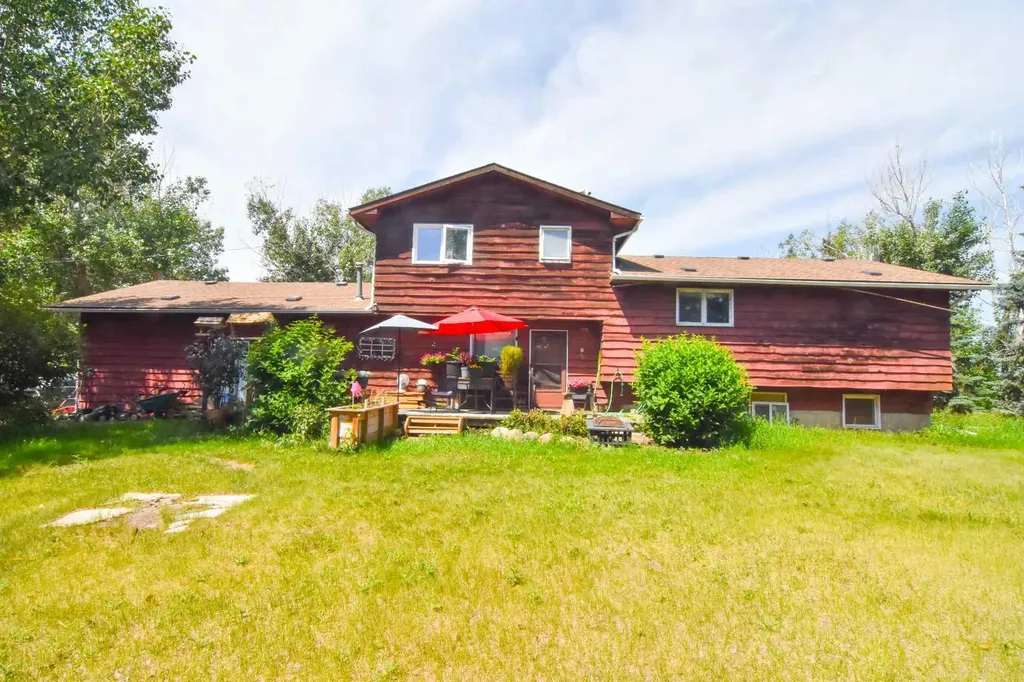 241053 Highway 24 Rural Wheatland County AB T1P 0W9