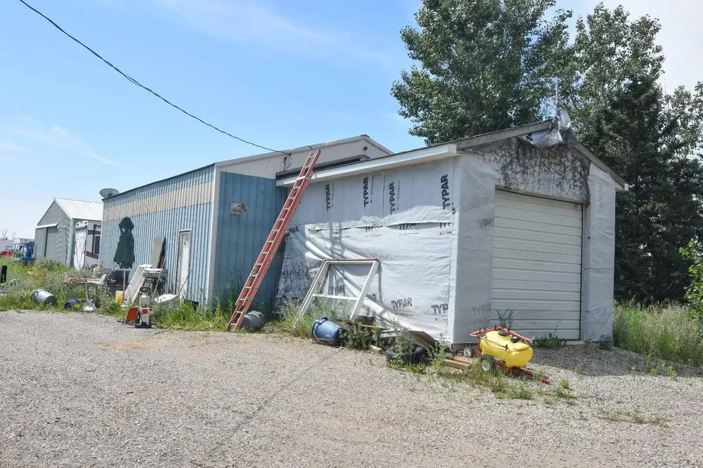 241053 Highway 24 Rural Wheatland County AB T1P 0W9