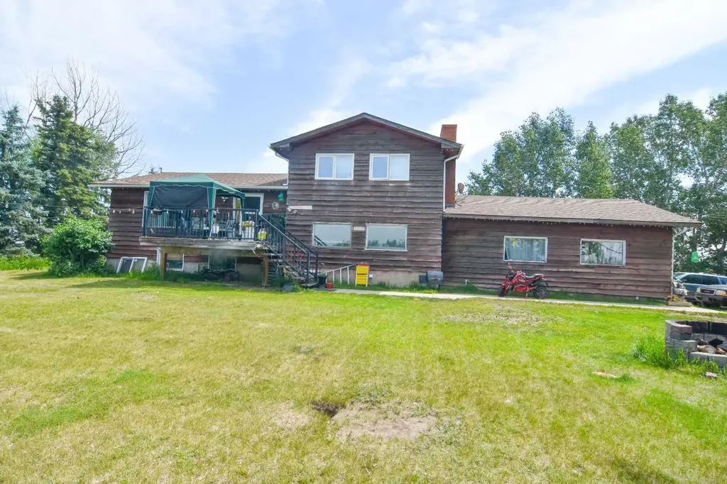 241053 Highway 24 Rural Wheatland County AB T1P 0W9