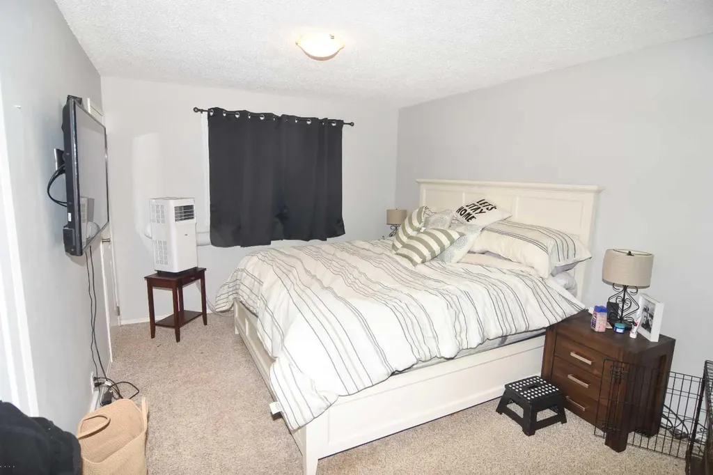 241053 Highway 24 Rural Wheatland County AB T1P 0W9