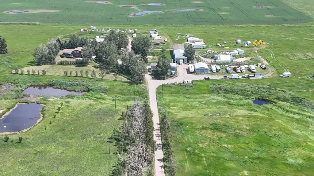 241053 Highway 24 Rural Wheatland County AB T1P 0W9