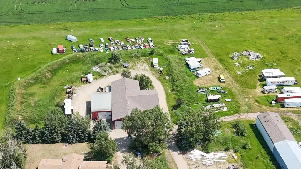 241053 Highway 24 Rural Wheatland County AB T1P 0W9