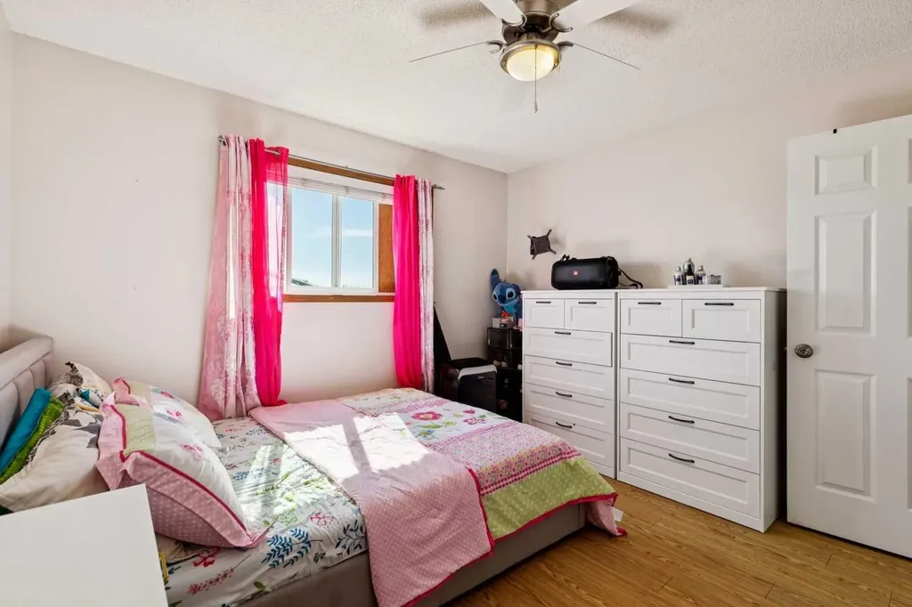 1916B 29 Avenue Nanton AB T0L 1R0