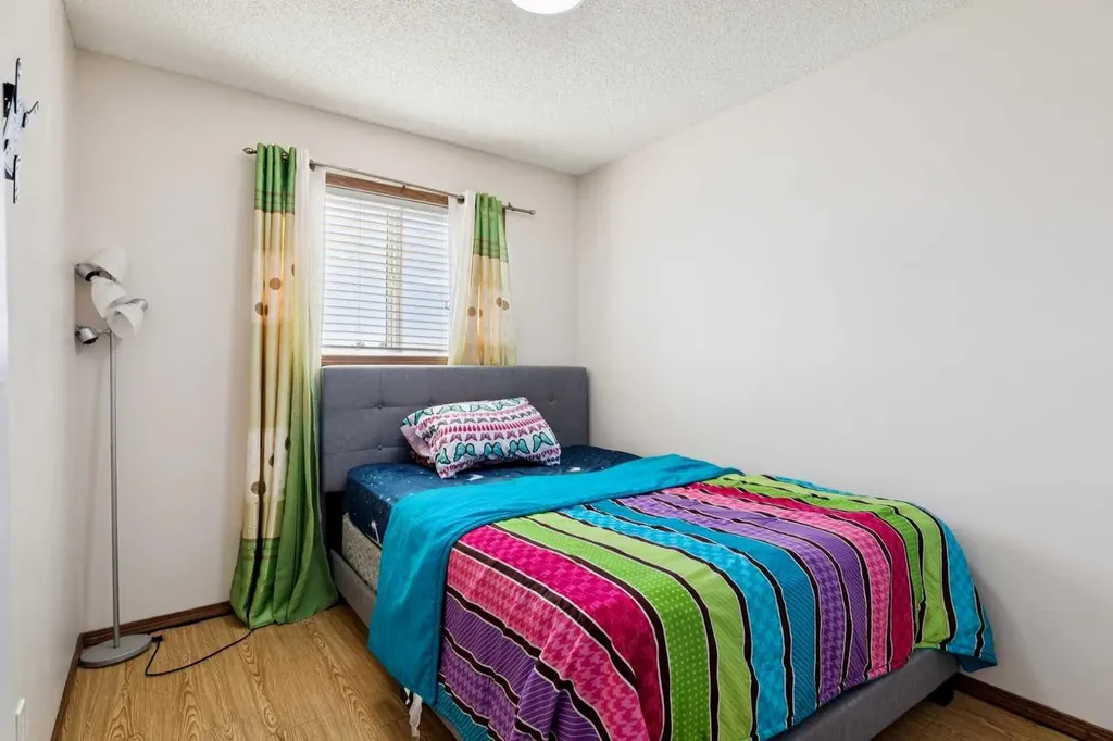 1916B 29 Avenue Nanton AB T0L 1R0