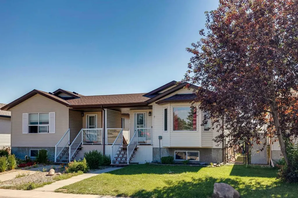 1916B 29 Avenue Nanton AB T0L 1R0