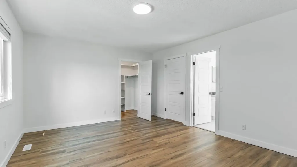 15 Taraglen Court NE Calgary AB t3j 2m6