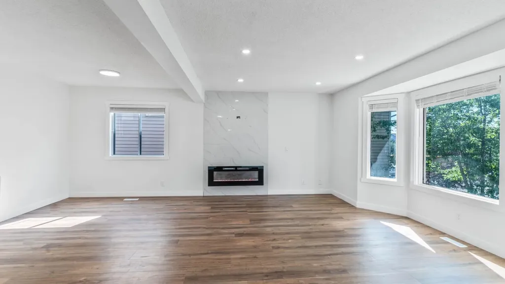 15 Taraglen Court NE Calgary AB t3j 2m6