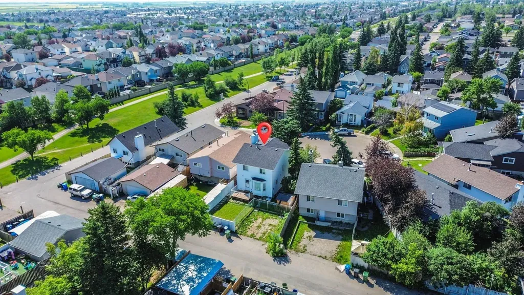 15 Taraglen Court NE Calgary AB t3j 2m6