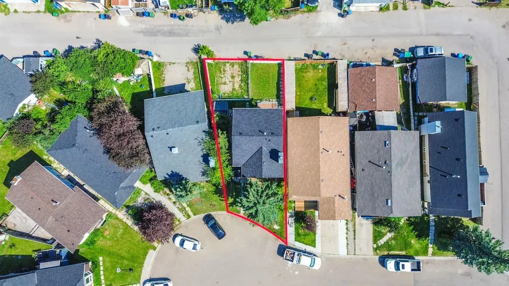15 Taraglen Court NE Calgary AB t3j 2m6