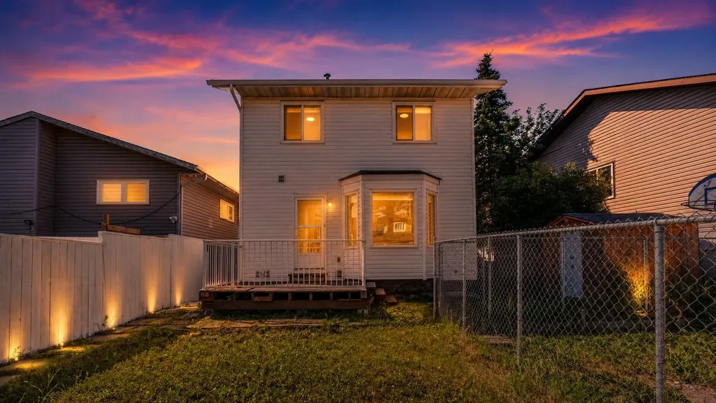 15 Taraglen Court NE Calgary AB t3j 2m6