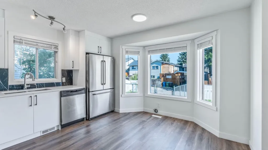 15 Taraglen Court NE Calgary AB t3j 2m6
