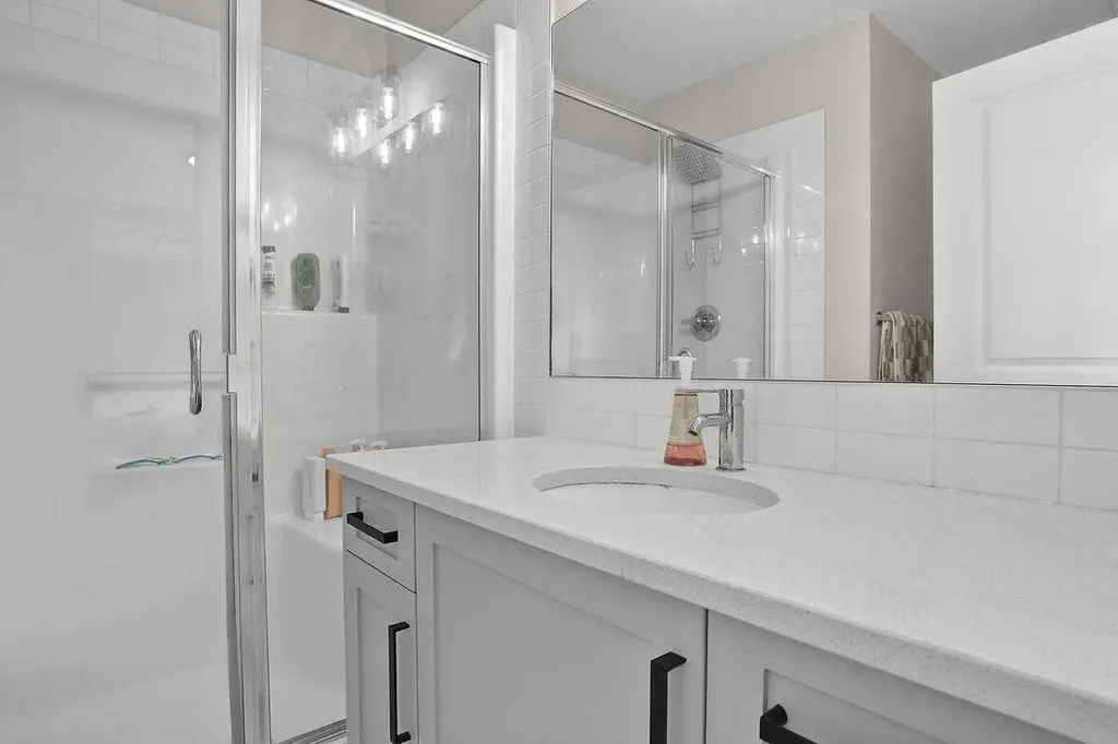 1139 Lanark Boulevard SE Airdrie AB T4A 3M9