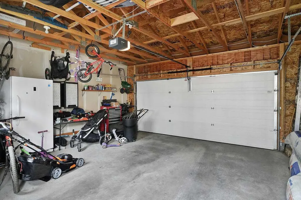1139 Lanark Boulevard SE Airdrie AB T4A 3M9