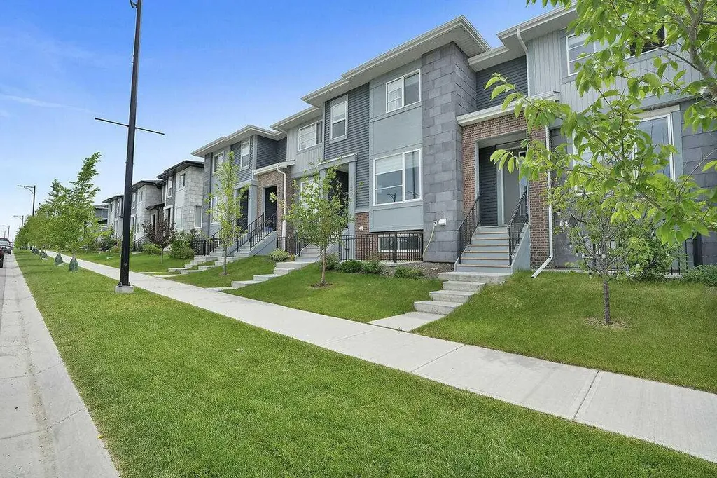 1139 Lanark Boulevard SE Airdrie AB T4A 3M9