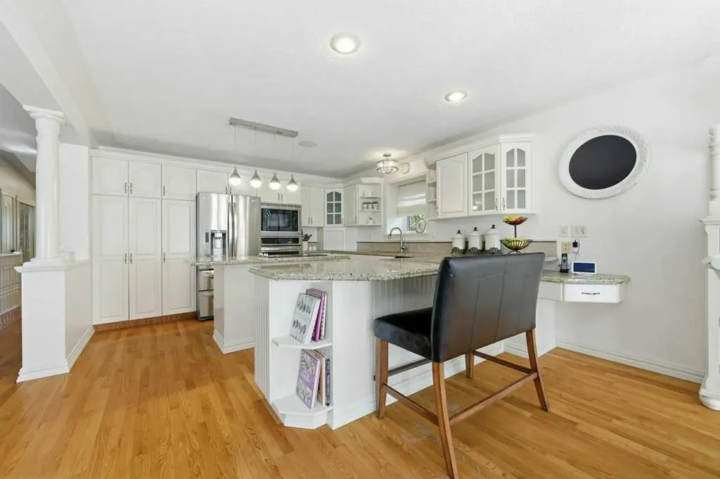 37 Ashmore Close Red Deer AB T4R 2R7