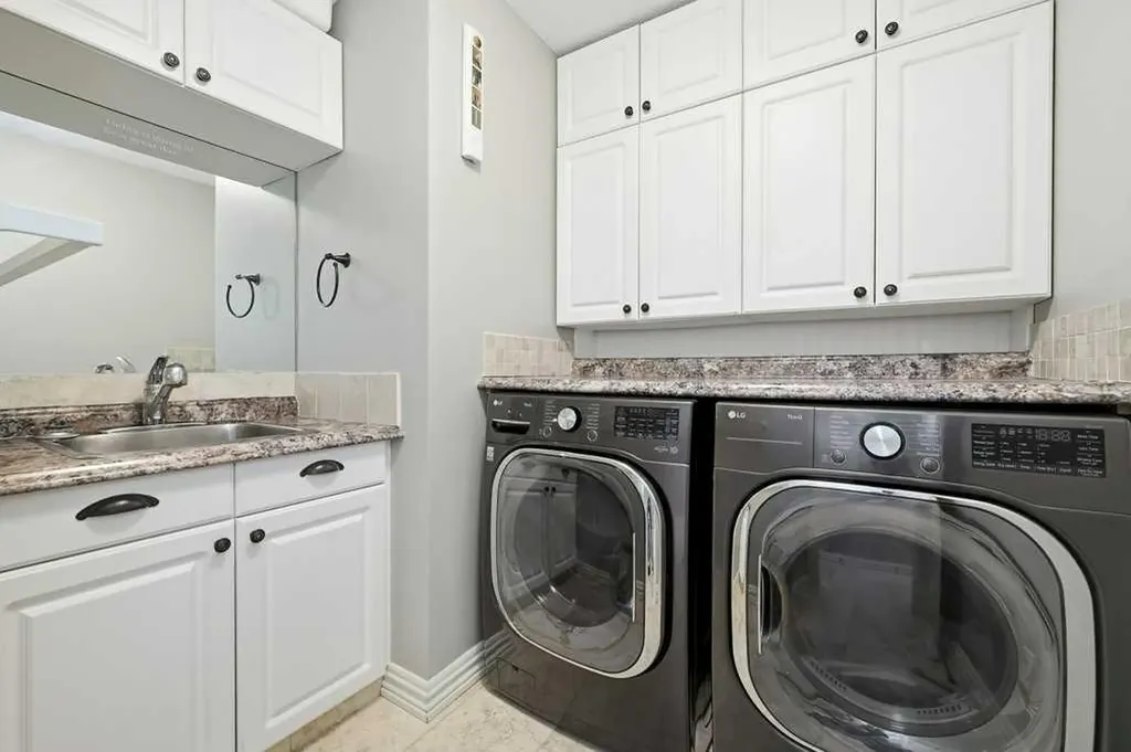 37 Ashmore Close Red Deer AB T4R 2R7