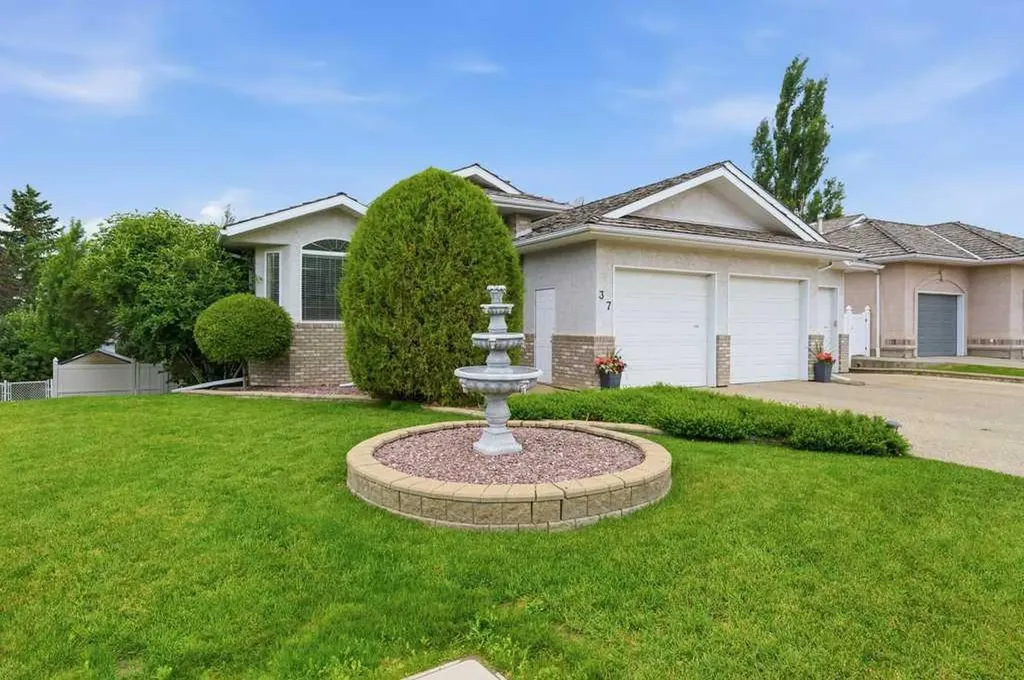 37 Ashmore Close Red Deer AB T4R 2R7