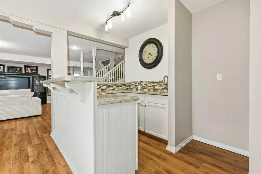 37 Ashmore Close Red Deer AB T4R 2R7